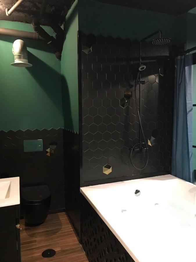 Sevilla Triana Jacuzzi Exterior photo